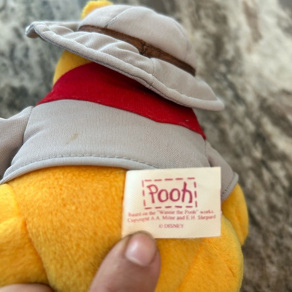 VINTAGE McDonald's Hong Kong happy meal Winnie the Pooh (slight wear/GUC) - Picture 6 of 6